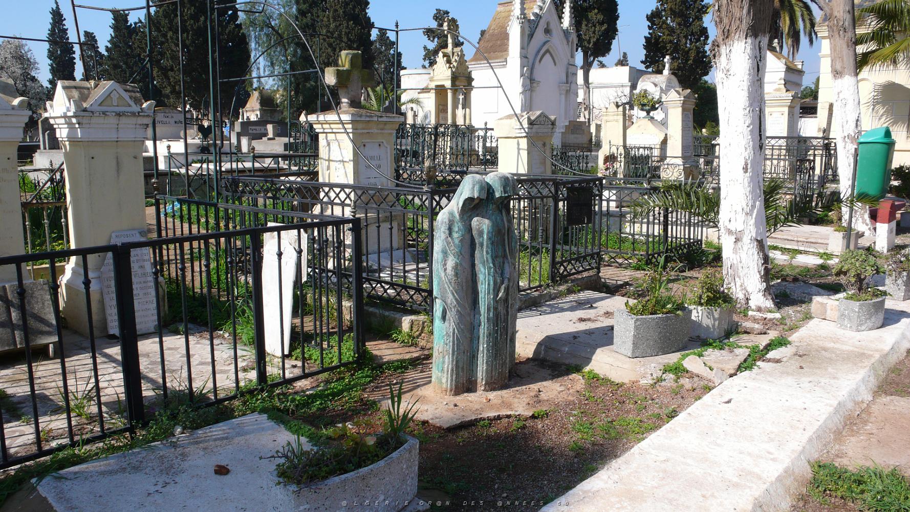 ORAN MARS 2012 15  cimetiere Tamazouet.JPG